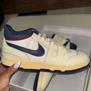 Nike Attack PRM in Sail and Midnight Navy
